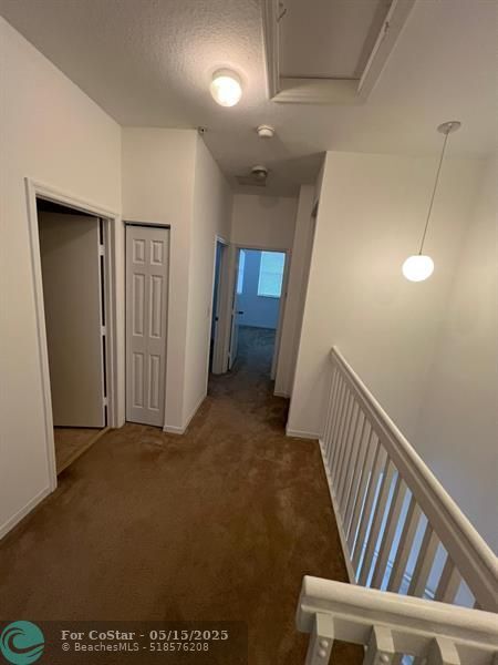Building Photo - 1005 SW 143rd Ave