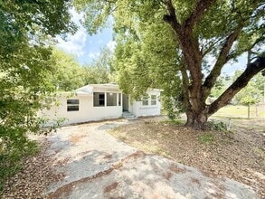 Building Photo - 2316 Azalea Ct