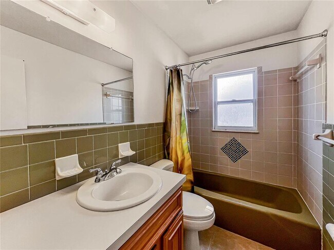 Building Photo - 503 59th St NW