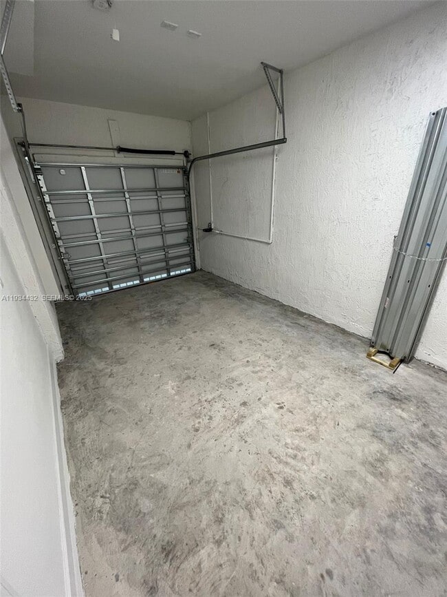 Building Photo - 11912 SW 244 Ln