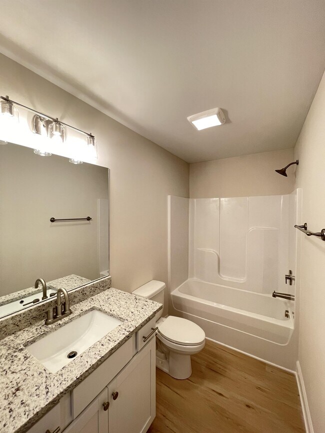 Building Photo - 307 W 42nd St