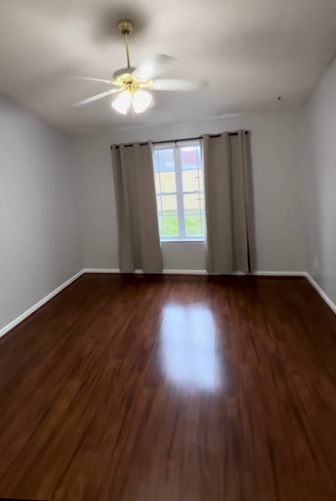 Main bedroom 1 (second bedroom slightly smaller at front of house, don't have a picture) - 1208 Apex Ln