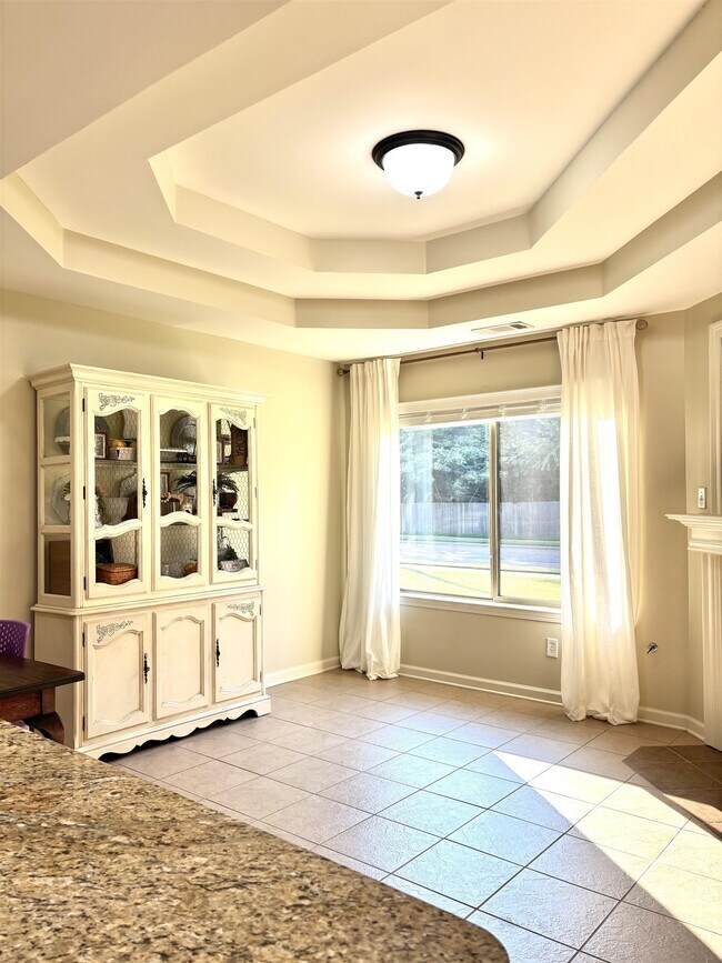 Building Photo - 6399 William Hill Dr