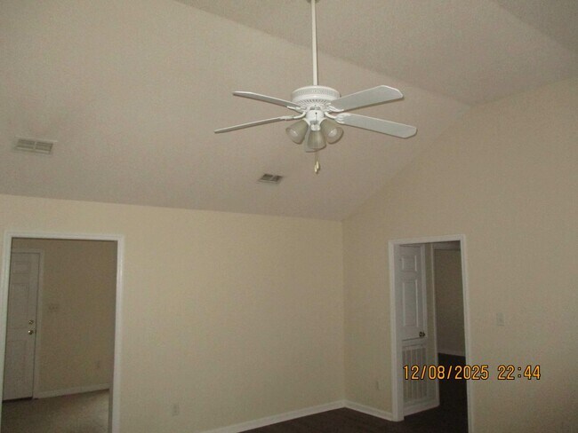 Building Photo - 3713 Countryside Dr