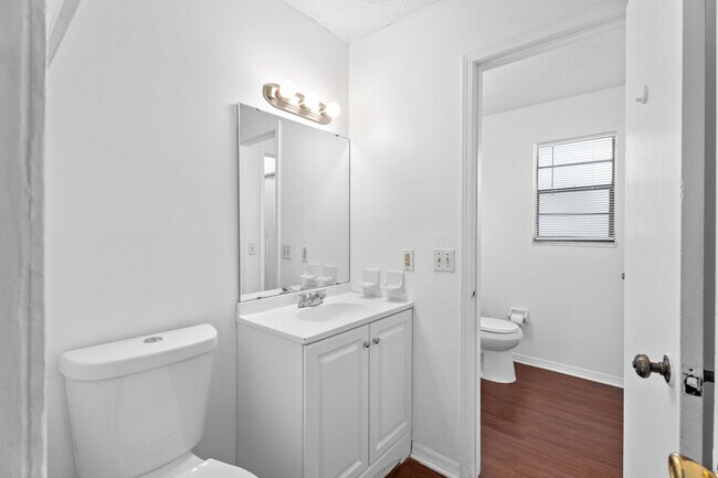 Building Photo - 476 Lombard St