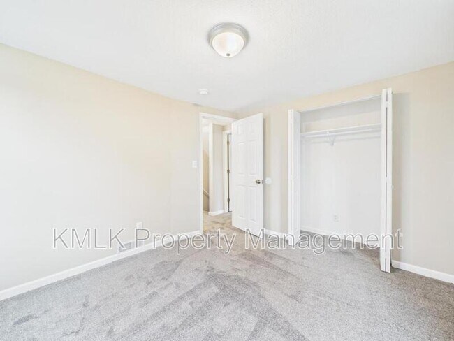 Building Photo - 9042 Maple Grove Rd