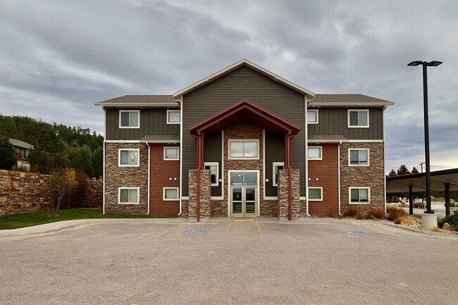 Building Photo - Arrowhead View