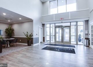 Building Photo - 2726 Gallows Rd