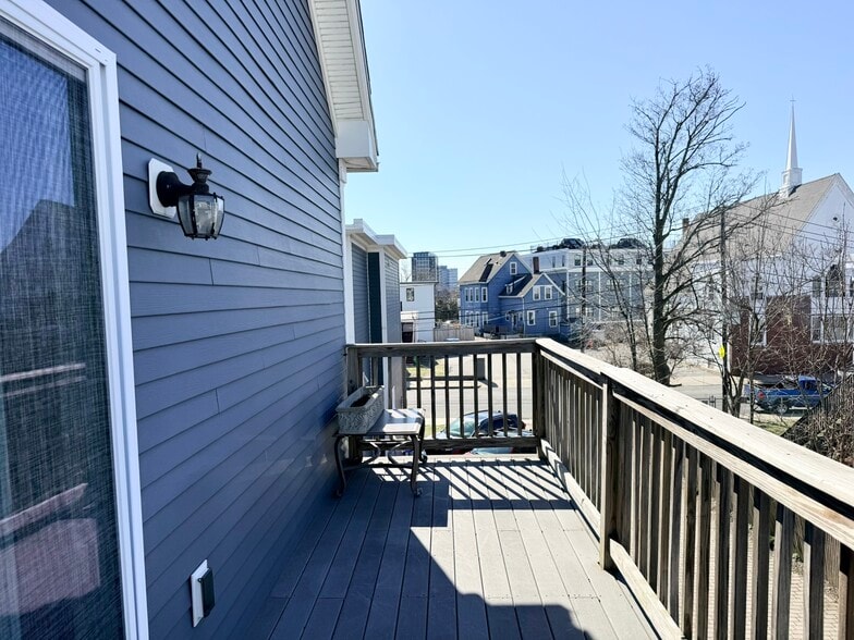 Building Photo - 4 Woodworth St