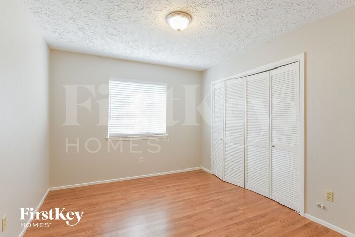Building Photo - 8326 Carmelwood Ln
