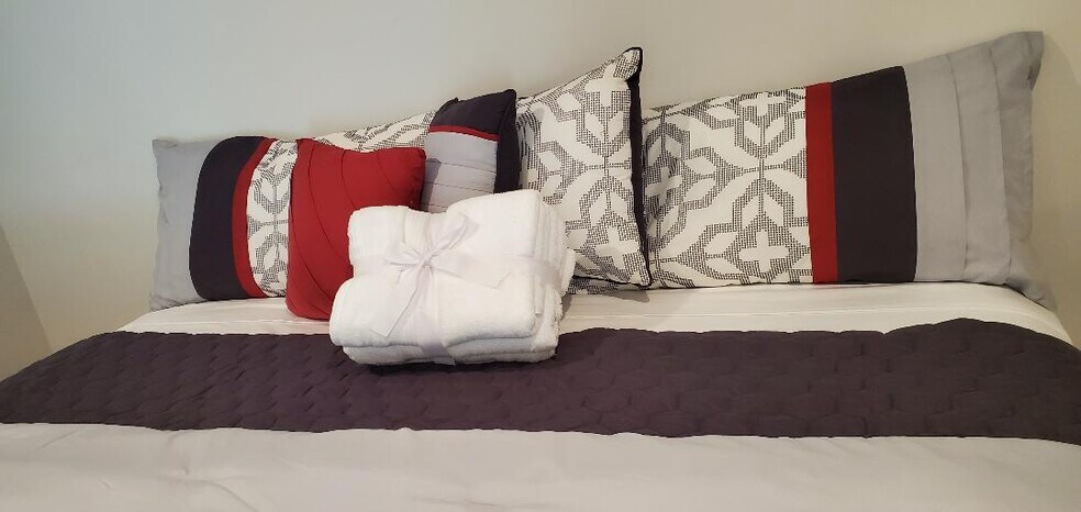King bed - 225 Brafferton Blvd