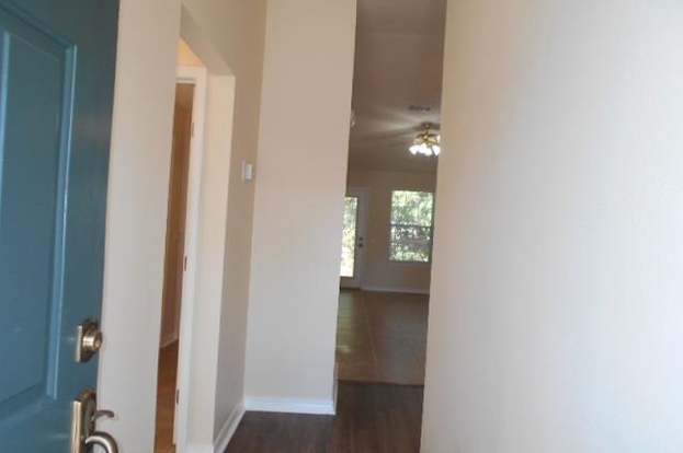 Building Photo - 2232 Trailwood Dr