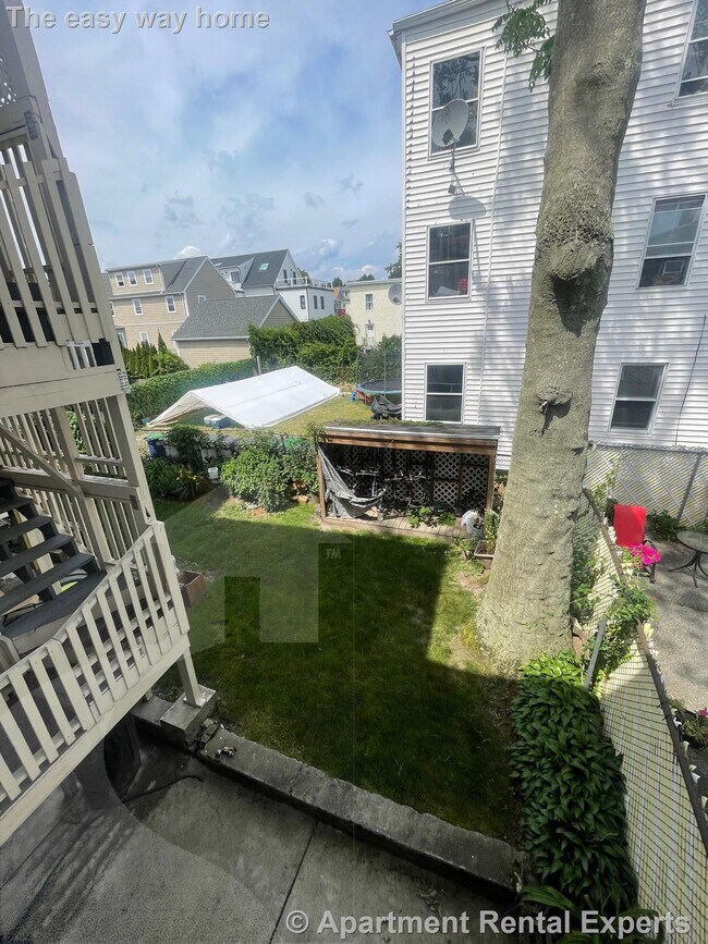 Building Photo - 57 Summer St