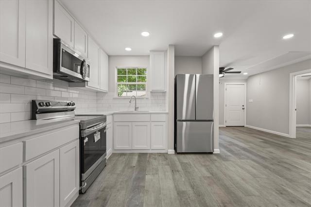 Building Photo - 917 N Wood St