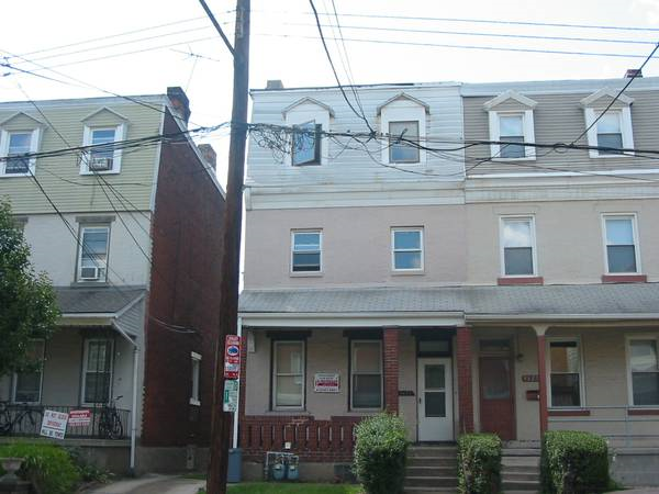 Front - 3423 Ward St