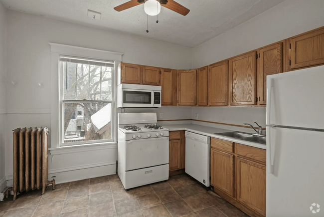 Building Photo - 1309 W 28th St