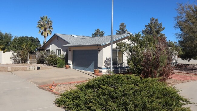 Building Photo - In ground Pool