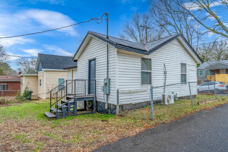 Building Photo - 517 Thomas St