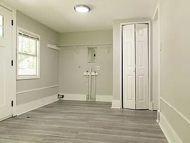 Laundry - 209 S Haugh Ave