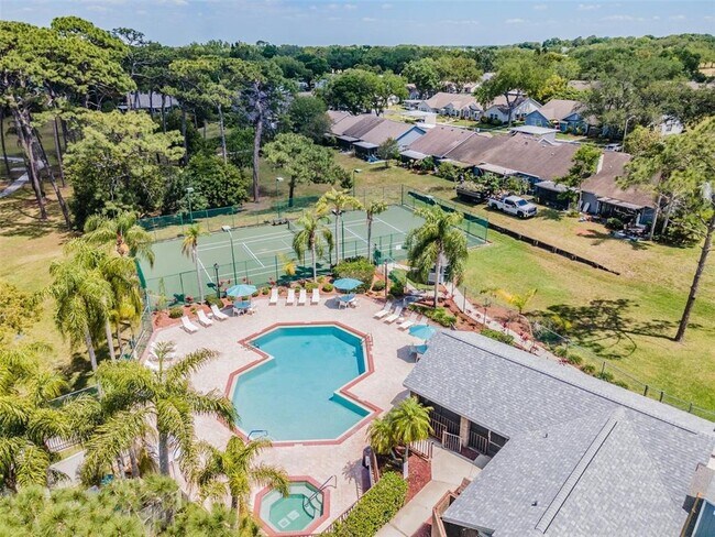 Building Photo - 2582 Bentley Dr