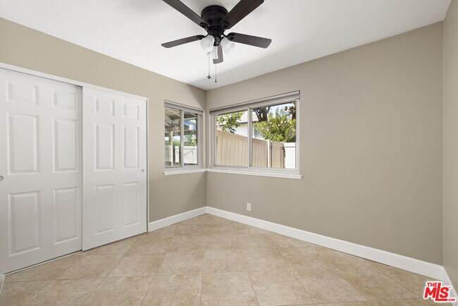 Building Photo - 1685 E Avenida De Las Flores