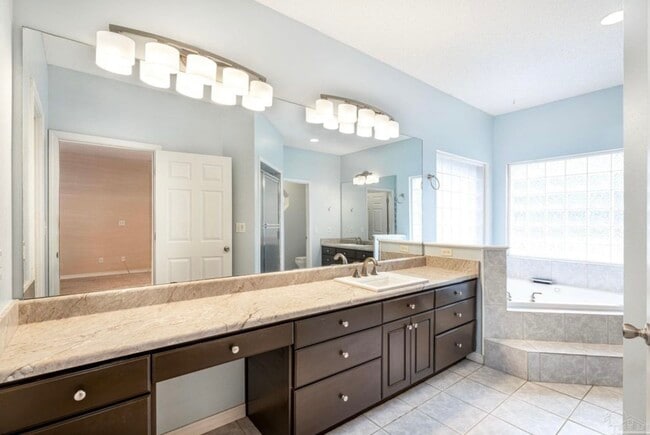 Building Photo - 1911 Tillman Ln