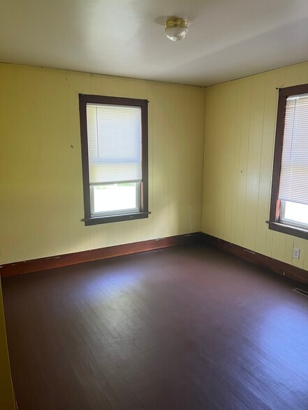 Building Photo - 309 Anderson St