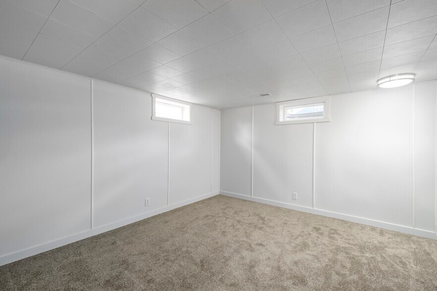 Building Photo - 547 N 650 E