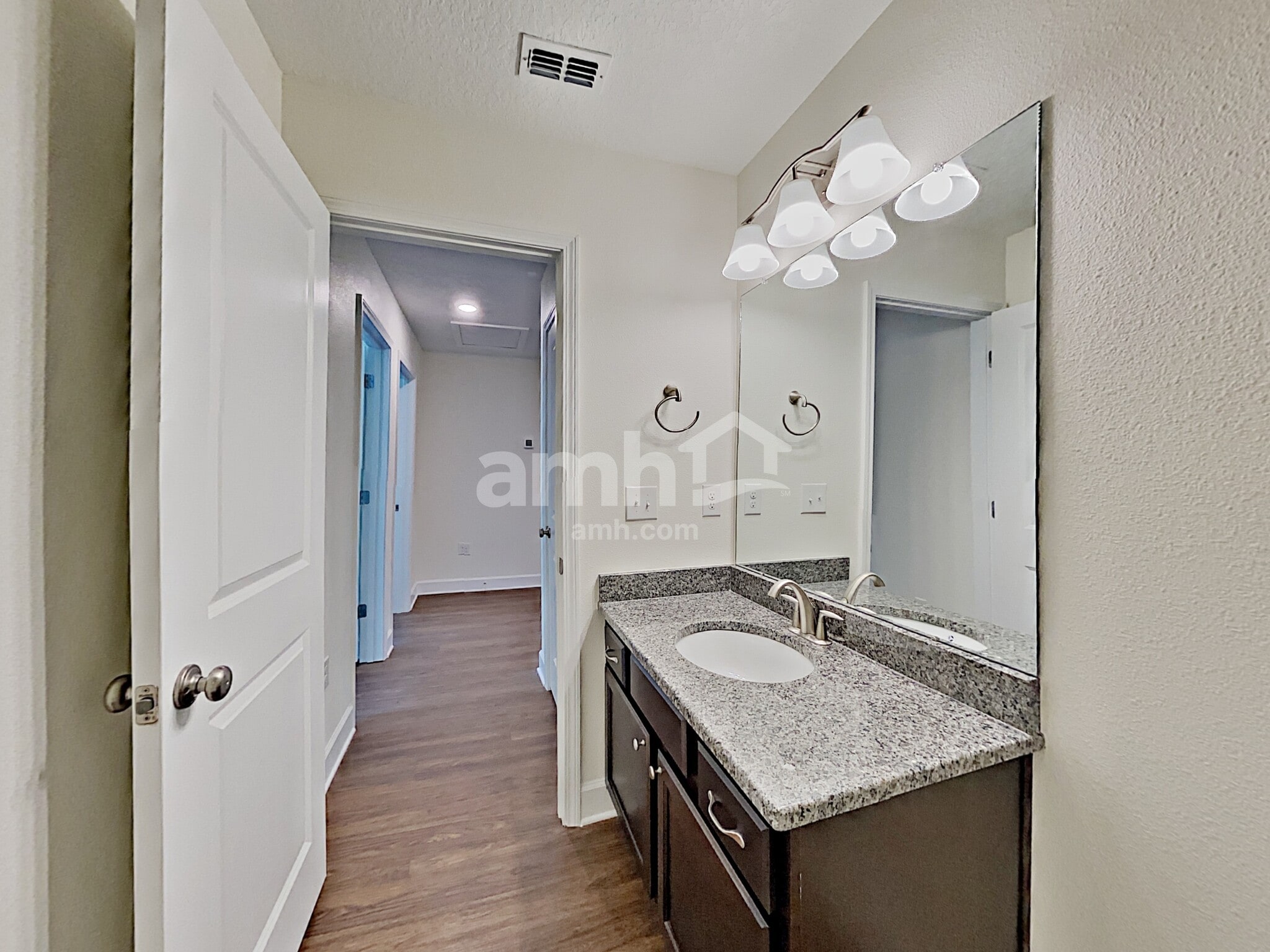 Building Photo - 4723 Birdsong Dr