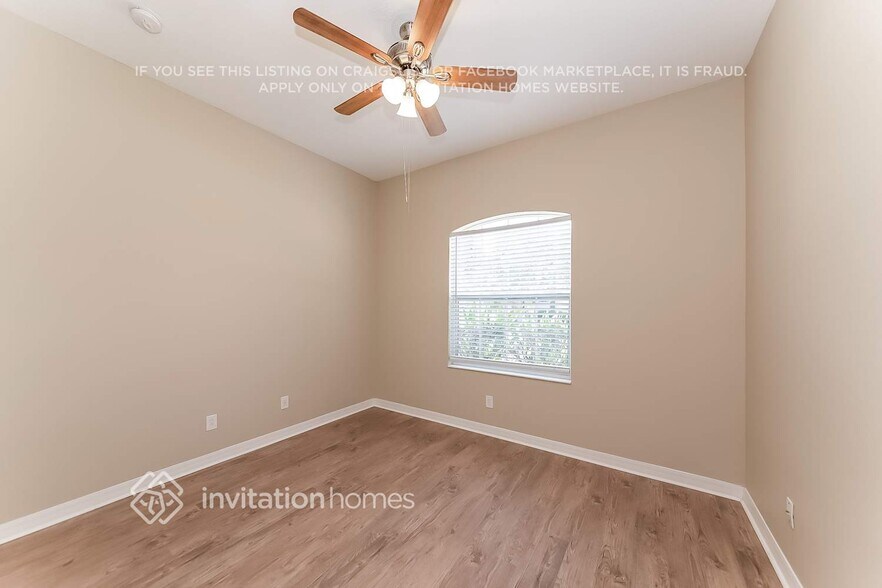 Building Photo - 5407 Lexington Dr