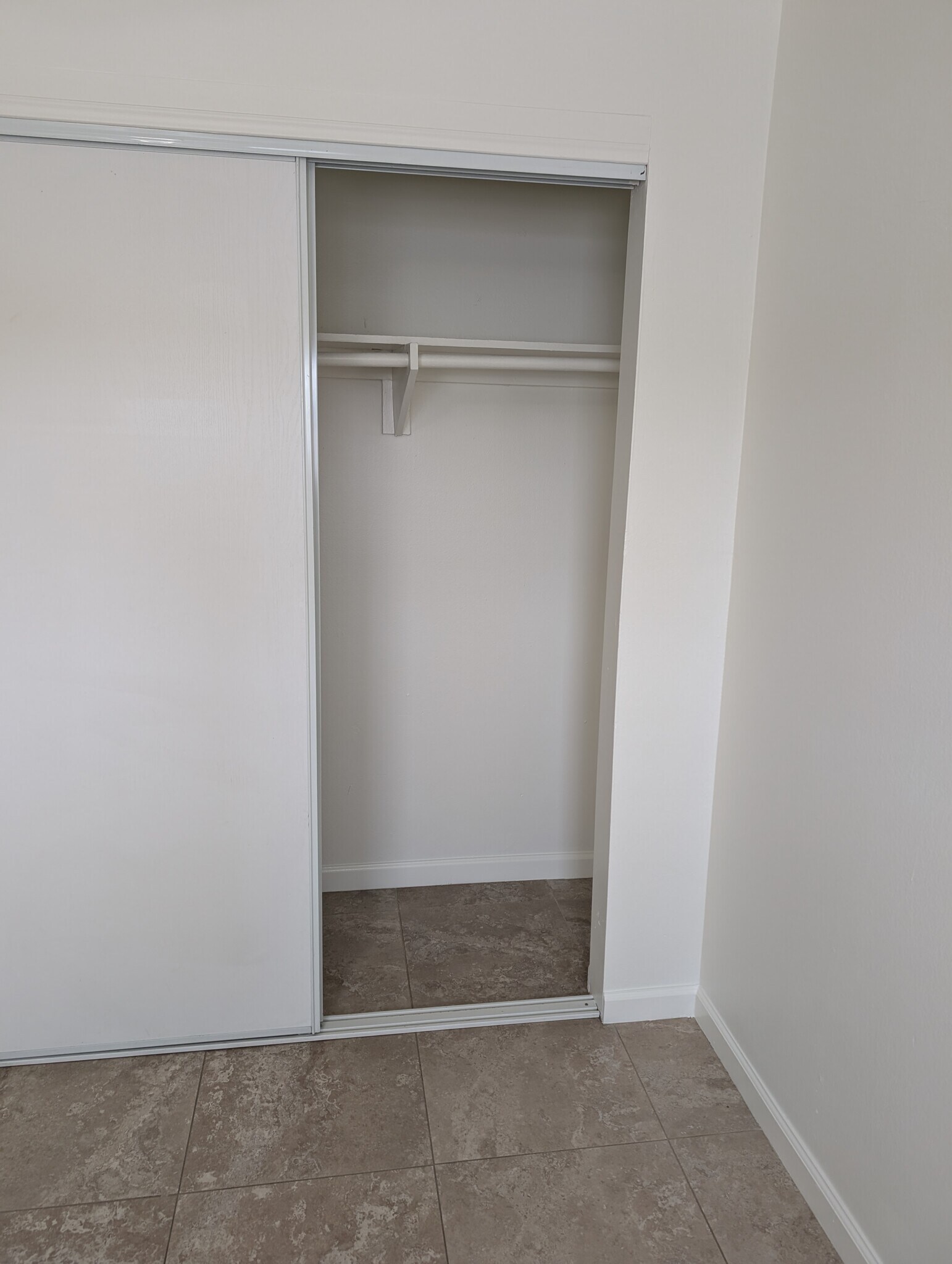 Building Photo - 4435 Bonnie Brae St