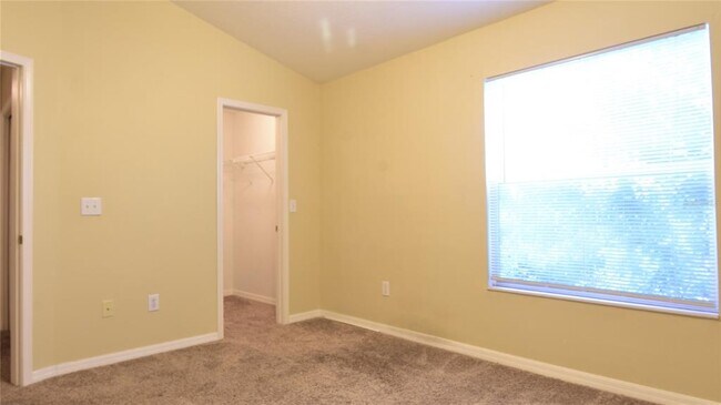 Building Photo - 11012 Black Swan Ct
