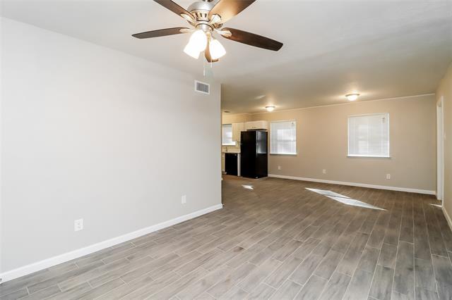 Building Photo - 1103 Johns Dr