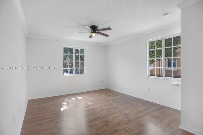 Building Photo - 2941 NE 185th St