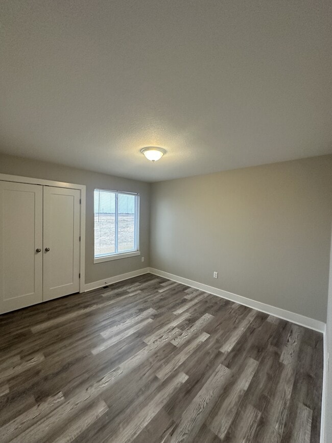 Building Photo - 16303 W Lynndale St