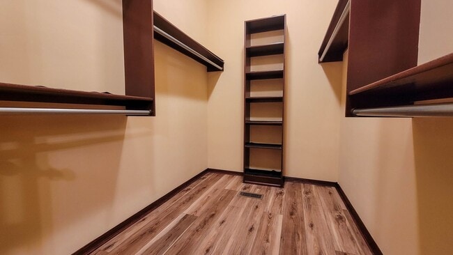 Building Photo - 6614 N Upchurch