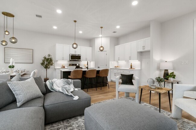 Building Photo - 22806 August Leaf Dr