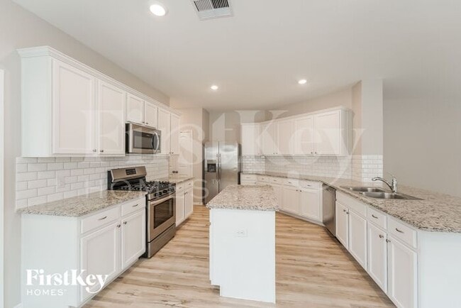 Building Photo - 3211 Calla Lily Trl