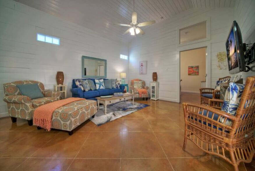 Building Photo - 2212 TX-361