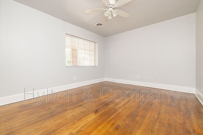 Building Photo - 105 Indiana Ln