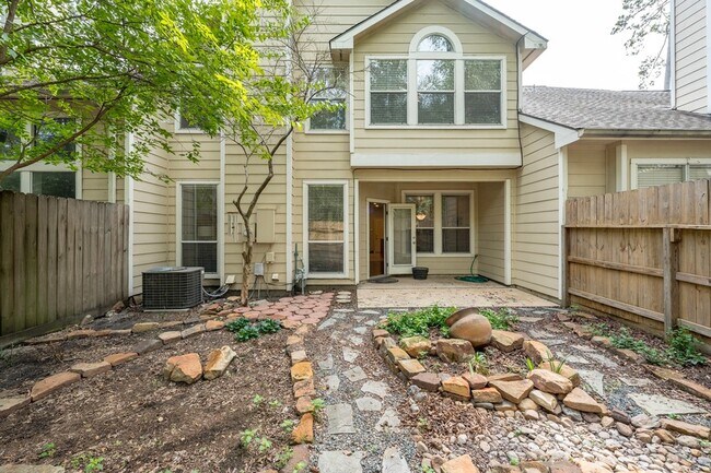 Building Photo - 86 Wintergreen Trail