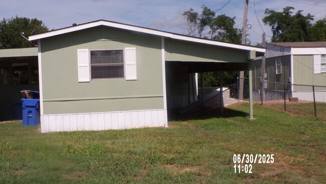 Building Photo - Mobile Home in Cache, Ok