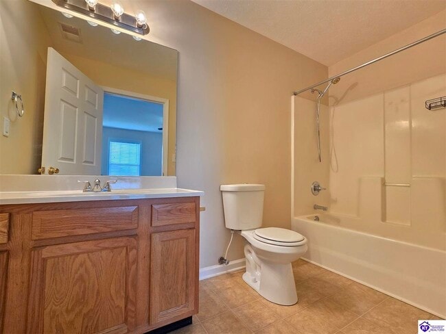 Building Photo - 104 Dante Ct