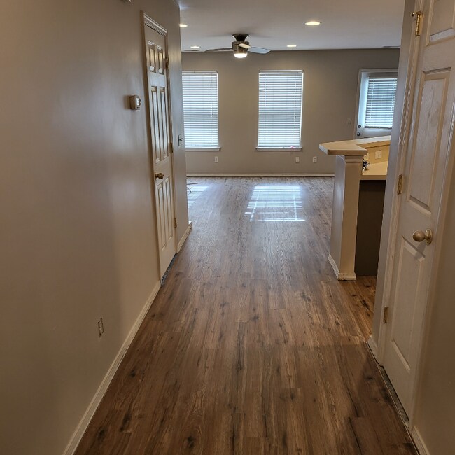 Building Photo - 1 Godley Park Way