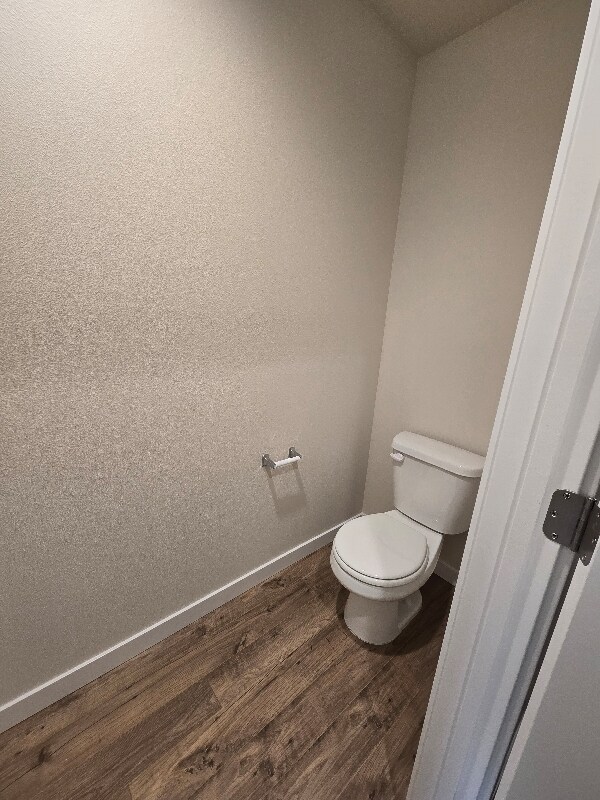 Building Photo - 323 Omphale St W