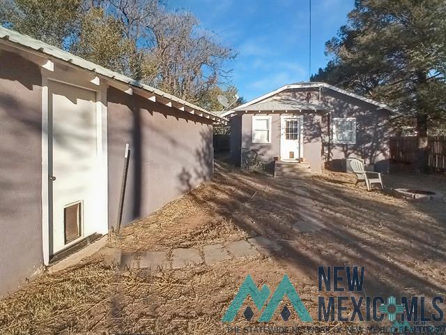 Building Photo - 1900 Axtell St