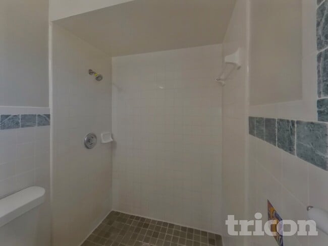 Building Photo - 2981 Snow Dr