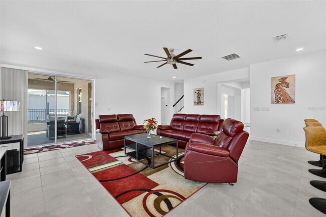 Building Photo - 6070 Sierra Crown St