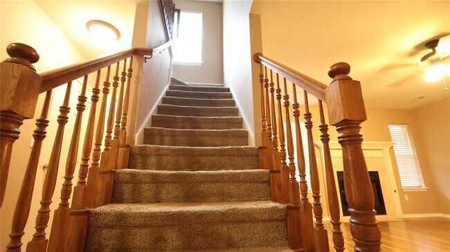 Building Photo - 847 Rambling Oaks Dr