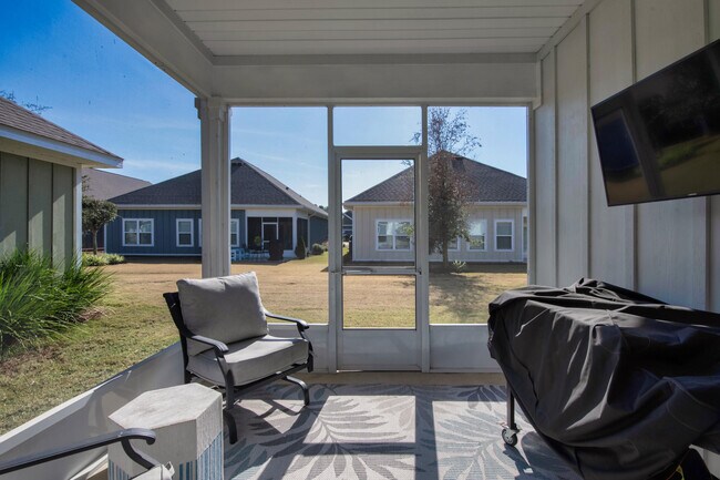 Building Photo - 382 Lightning Bug Ln